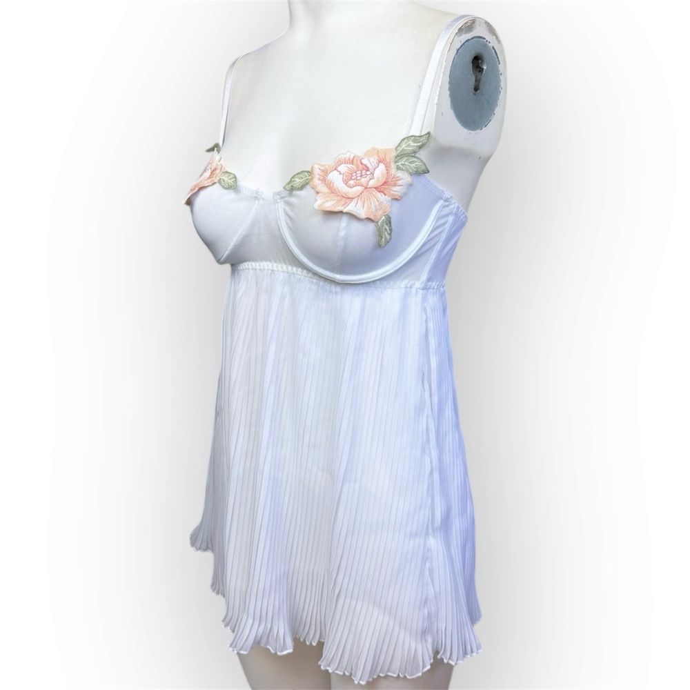 Dreamgirl Y2K deadstock white floral babydoll lingerie dress set
